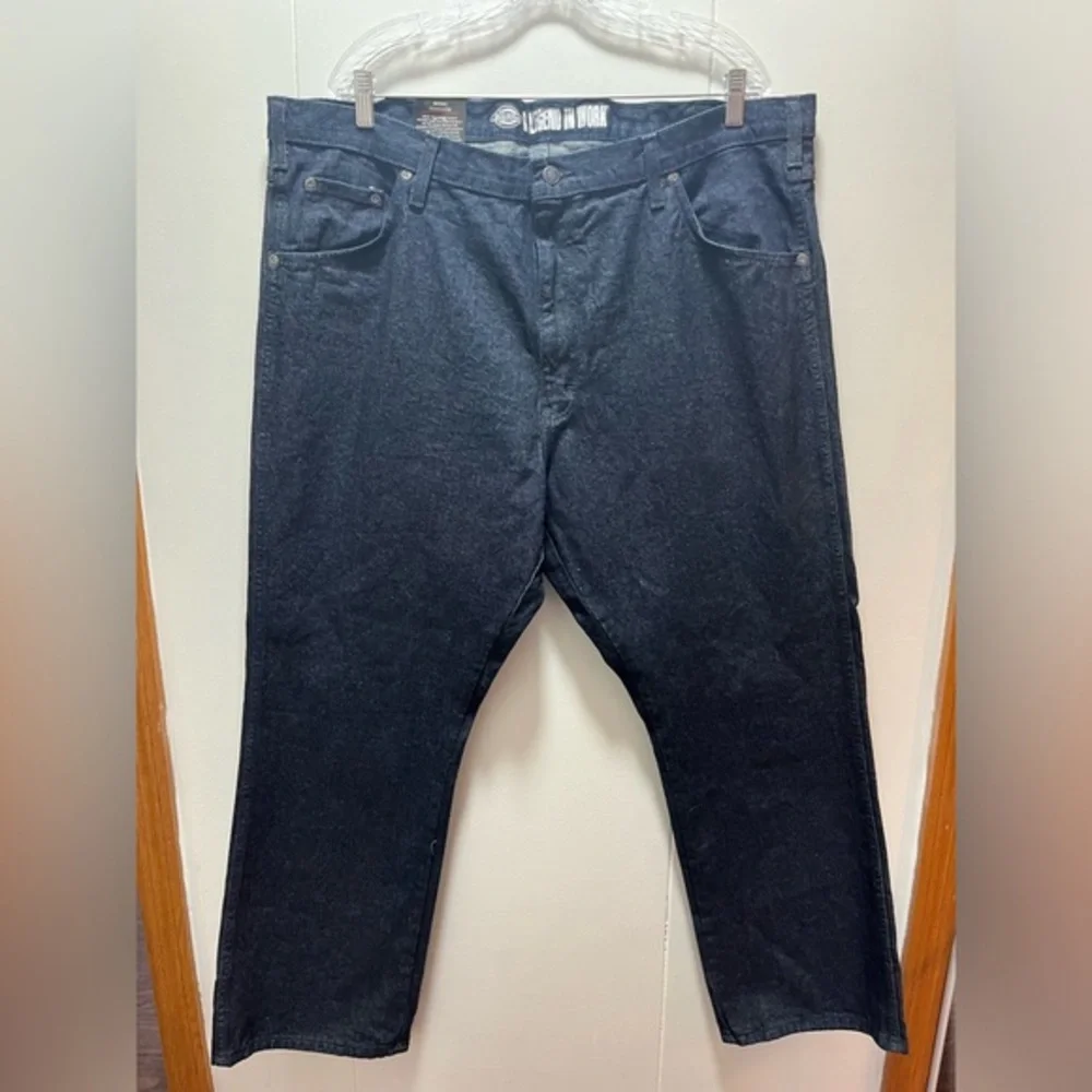Dickies Men's Regular Fit Straight‎ Leg Work Jeans Dark Wash Size 42x30 NEW
